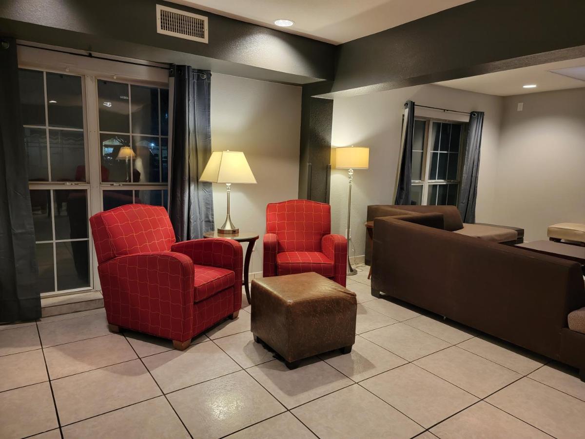 Extend-a-suites - Extended Stay, I-40 West Hotel 2*