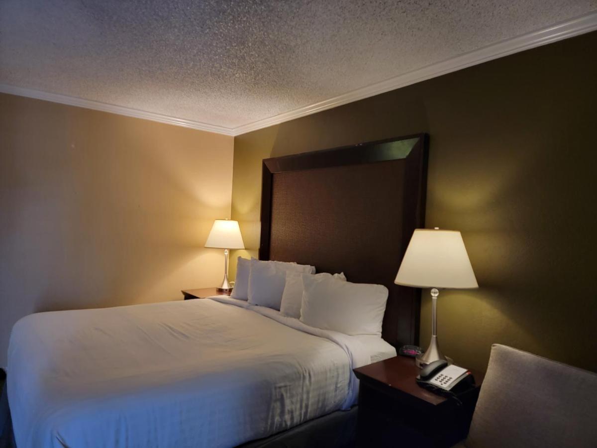 Extend-a-suites - Extended Stay, I-40 West 2* Amarillo